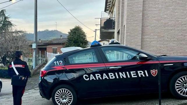 Toano, ospita un amico e lui lo deruba