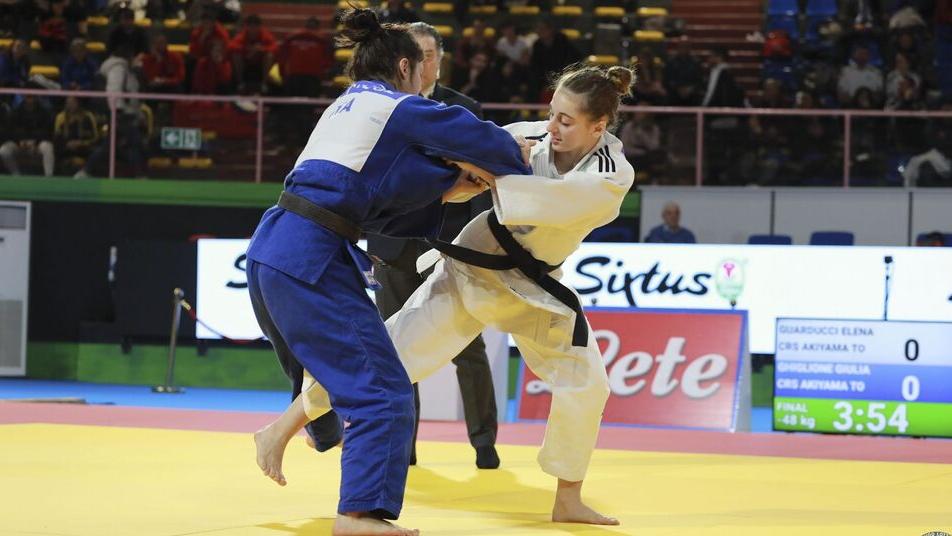 Elena Guarducci impegnata in un combattimento