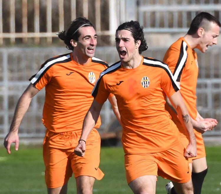 La gioia di Fortunati dopo il gol