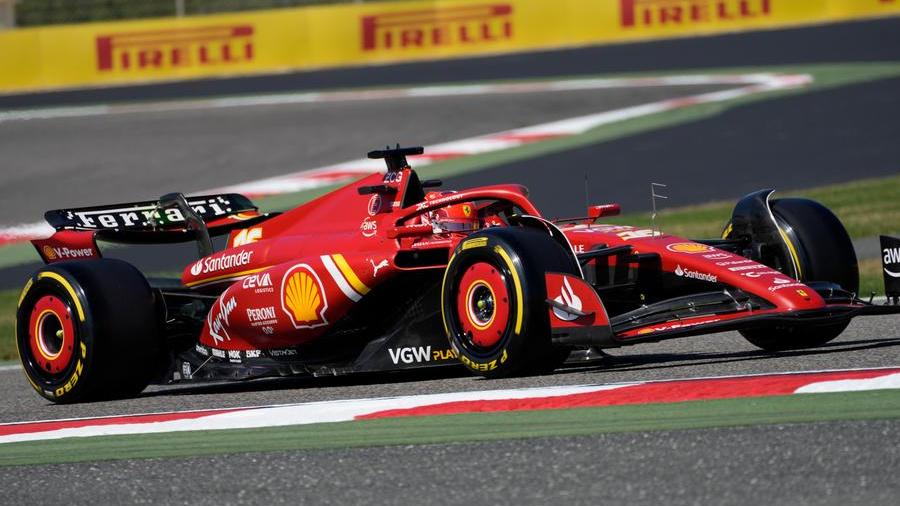 Formula 1, prima giornata di test in Bahrain: Verstappen più veloce di tutti, Sainz davanti a Leclerc