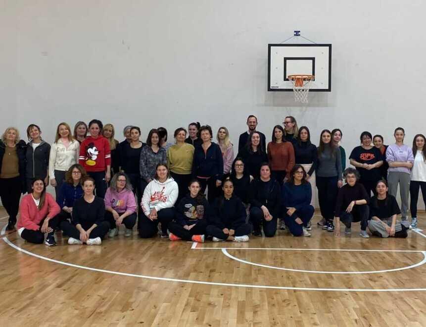 Dosso, le donne non vogliono più subire. Boom di iscrizioni per l’autodifesa