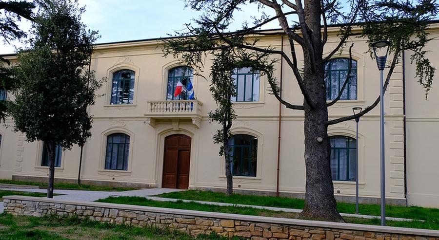 Il municipio del Comune di Cecina (foto Michele Falorni/Silvi)