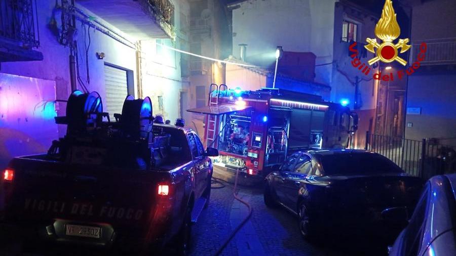 Ilbono e Arzana, una notte di auto e case in fiamme