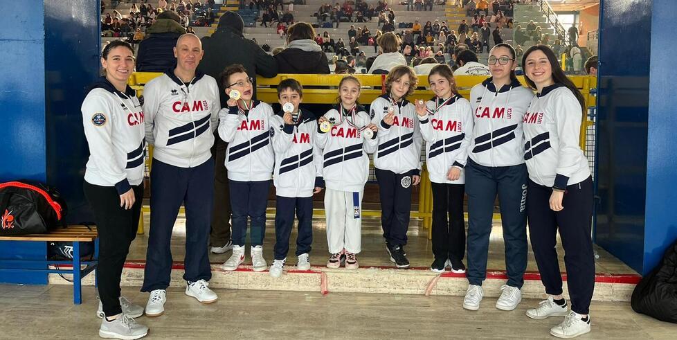 CAM Lucca tutte le atlete e gli atleti del Karate premiati alla Coppa Carnevale di Viareggio