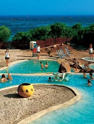 Il Forte Village ai ceceni: il resort cambia padrone 