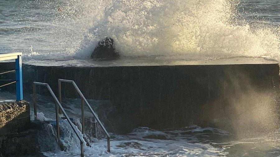 Livorno, vento e mareggiate: ecco le previsioni