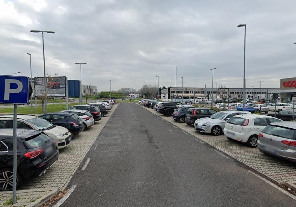 Lucca, pochi stalli per il personale Asl: il Comune concede un parcheggio<br>
