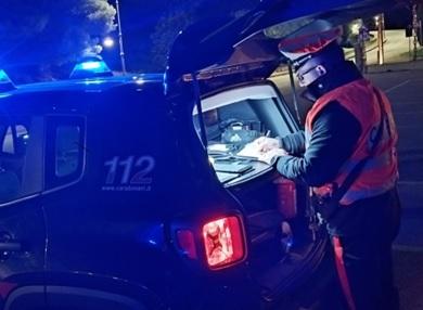 Niente assicurazione né patente e guida in stato di ebbrezza: a Livorno, 300 infrazioni in 3 mesi per quasi 100mila euro di sanzioni