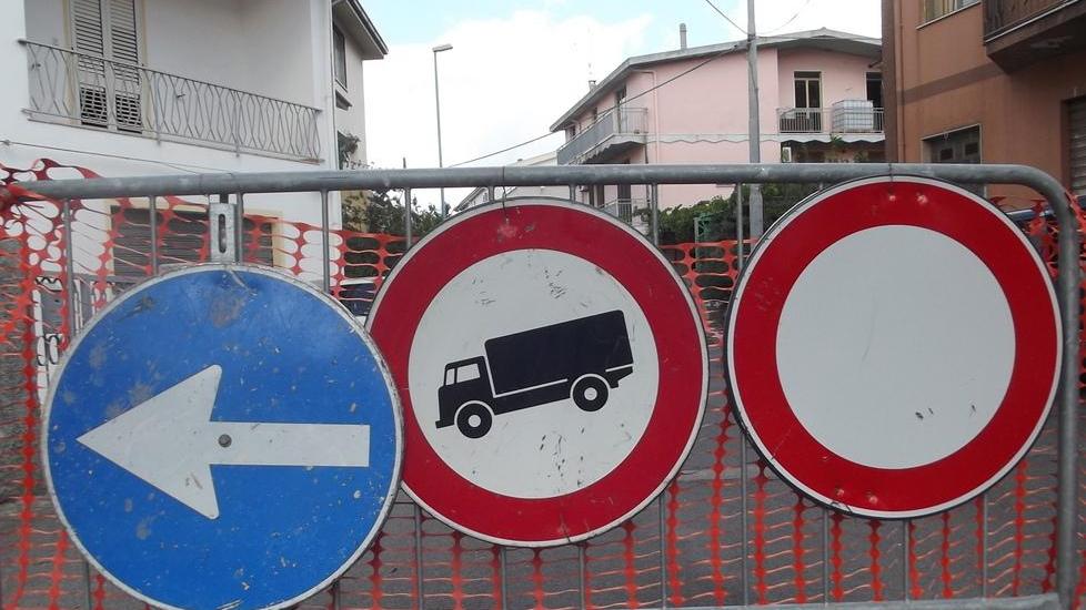 Via Emilia ancora chiusa al traffico