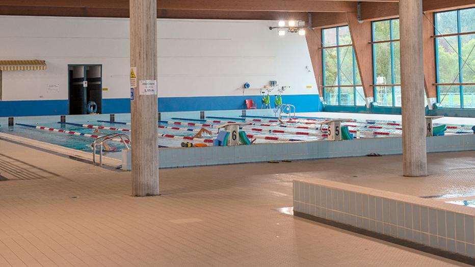 Argenta. Deve fare riabilitazione in piscina, il sollevatore è rotto e torna casa