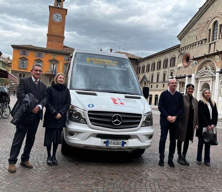 Dal centro alla Mediopadana con il nuovo servizio di Minibù