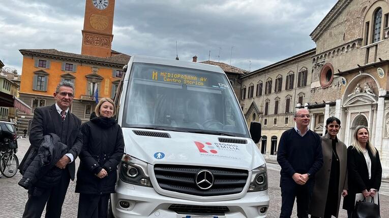 Dal centro alla Mediopadana con il nuovo servizio di Minibù