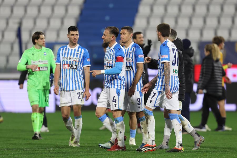 Lampi di Spal, ma l’Arezzo resiste anche in 10