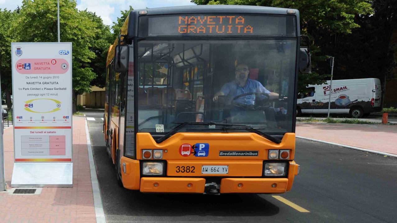 Pontedera, corse potenziate e navetta in più per ridurre il traffico in centro: arriva la Navetta C