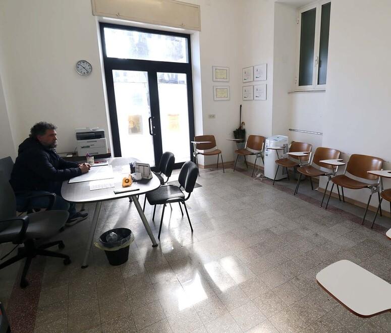 Aldo Scavuzzo nel centro ascolto del Pur