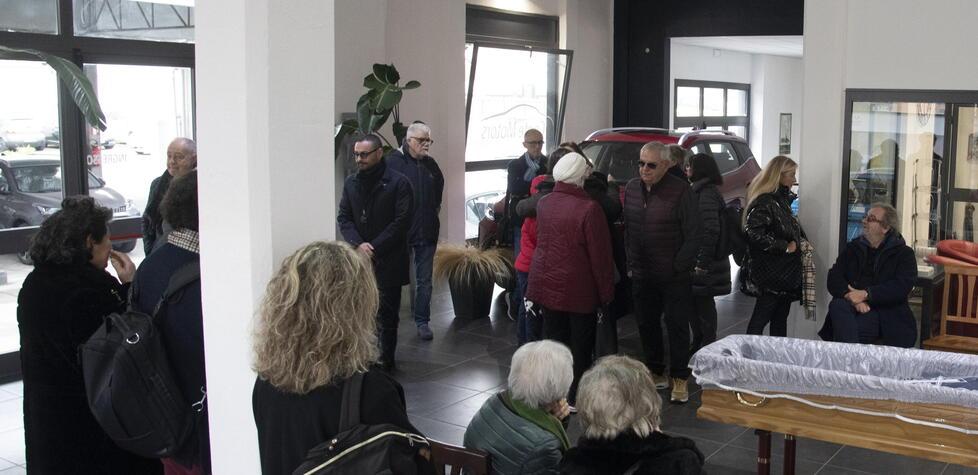 La camera ardente allestita ieri (foto Agenzia Bf)