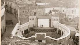 Un'immagine del vecchio cinema Ariston