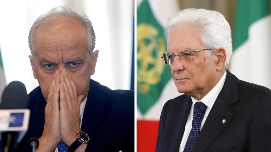 A sinistra il ministro dell'Interno, Matteo Piantedosi; a destra il presidente della Repubblica, Sergio Mattarella