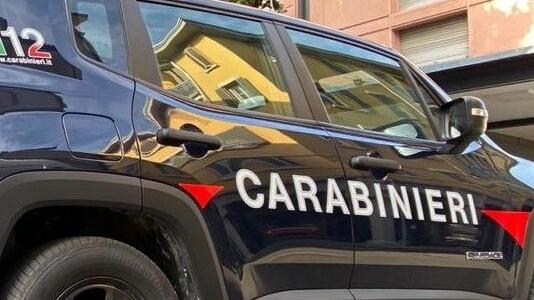 Argenta, la finta di spingersi sotto un’auto. Arrivano le scuse dei genitori