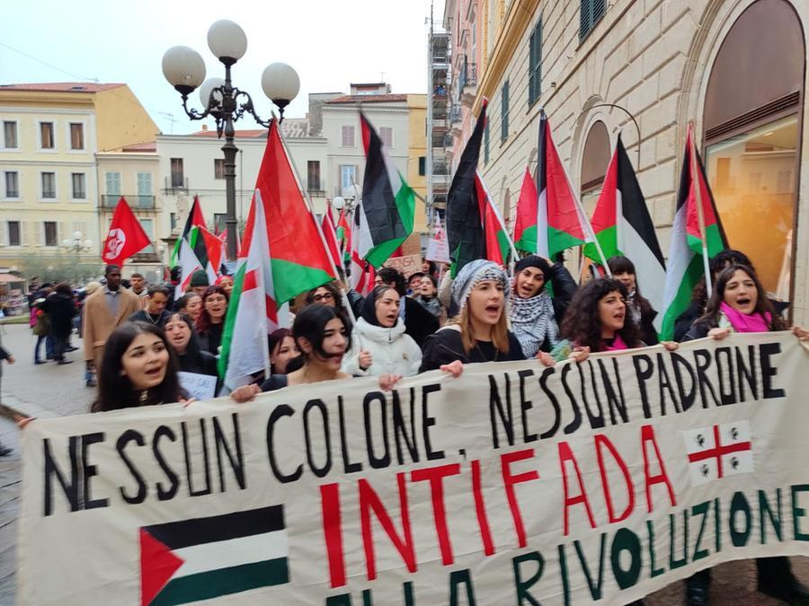 A Sassari mille manifestanti per la Palestina