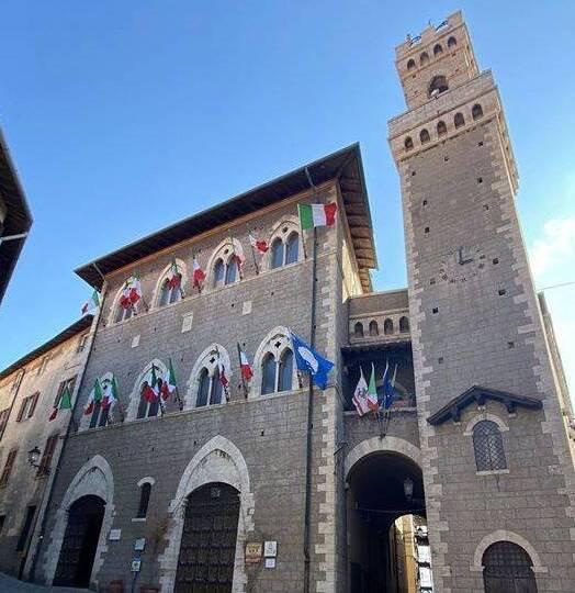 Piombino, corsa al Comune: Anselmi con fiducia, Ferrari cauto e ora Ferrini tende la mano al Pd