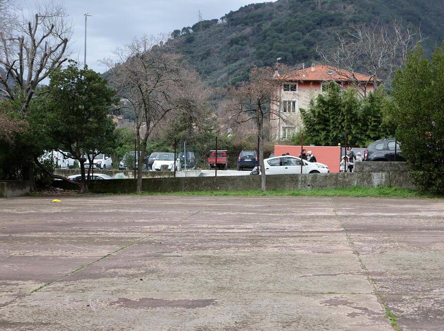 L’area alla Bertagnini dove il Comune vuole realizzare parcheggi