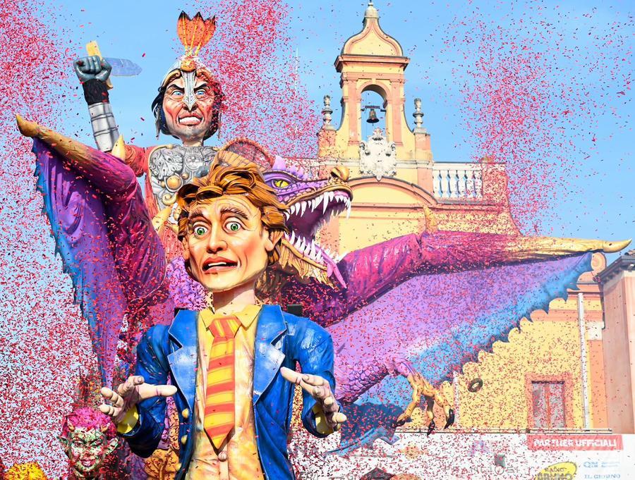 Cento Carnevale d’Europa, i Ragazzi del Guercino vincono la sfilata