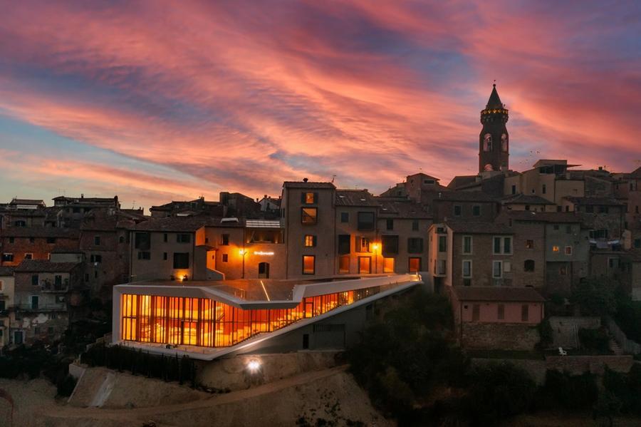 
	Un suggestivo scorcio di Peccioli

