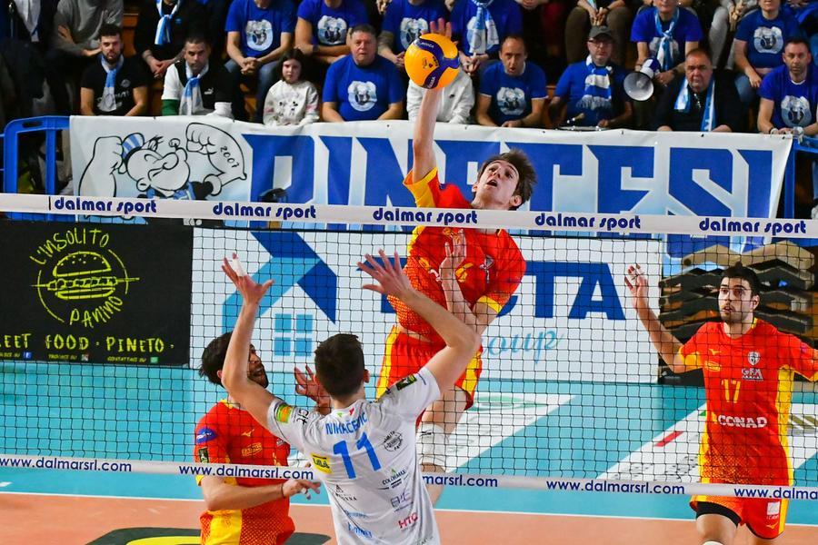 La Conad sconfitta a Pineto Salvezza ancora lontana