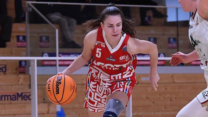 Irene Ruffini in azione con la maglia biancorossa dell’Use Scotti Rosa