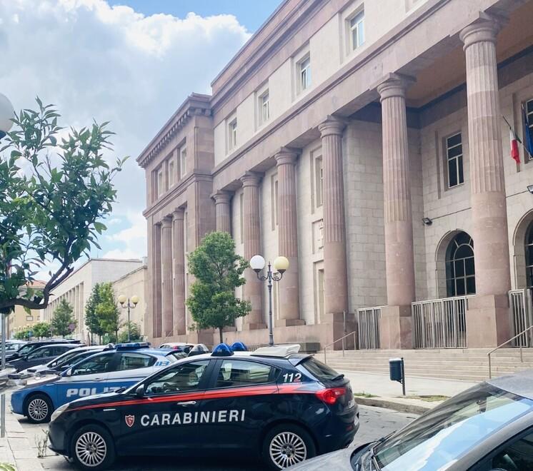 Sassari, teste confusa in aula dalle troppe sosia: imputata assolta 