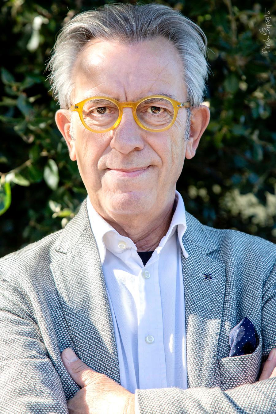 Gianfelice Imparato: «Le commedie affondano le unghie nella società: per questo sono eterne»