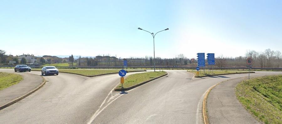 Pontedera, addio svincolo killer al Romito ecco la nuova rotatoria, i