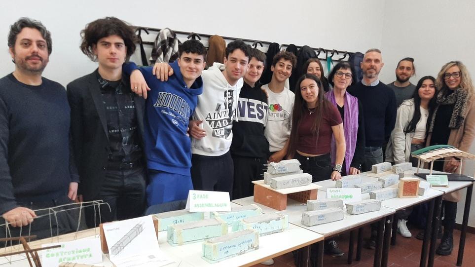 A Livorno gli studenti del Geometri Buontalenti diventano prof: «Qui progettiamo la città del futuro»<br>