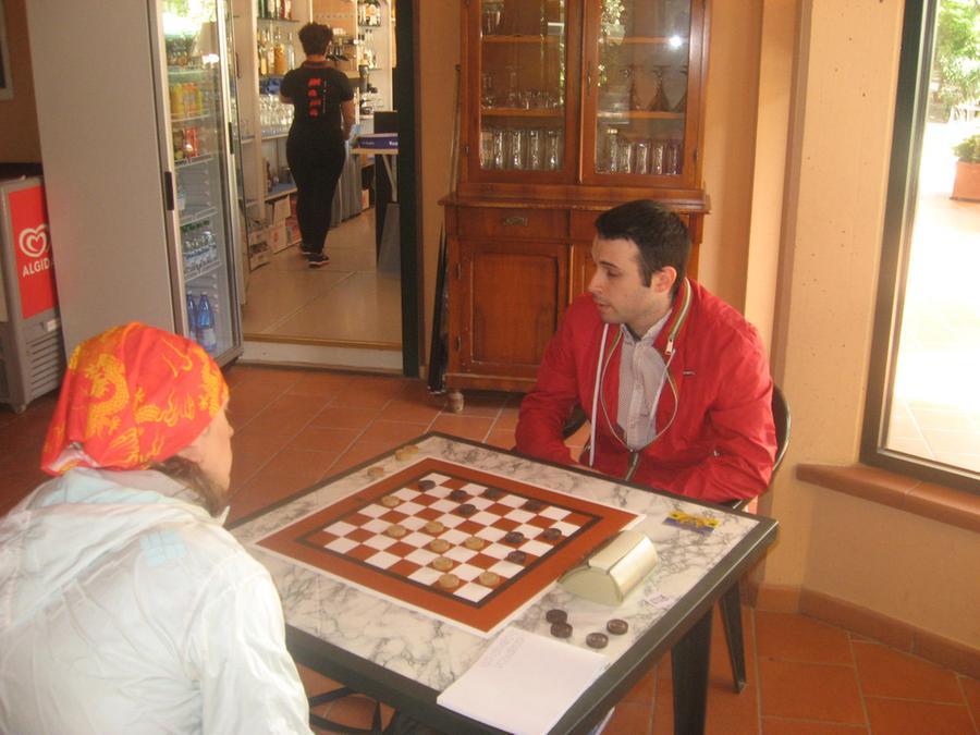Livorno, il campione mondiale di dama inglese Matteo Bernini difenderà il titolo negli Stati Uniti