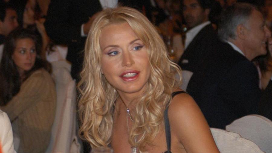 Elezioni regionali, Valeria Marini: «Contenta che abbia vinto una donna»