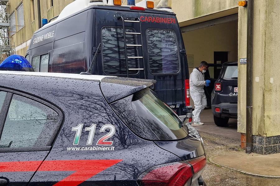 Armi rubate a Santa Maria Codifiume, mitraglietta e munizioni non si trovano