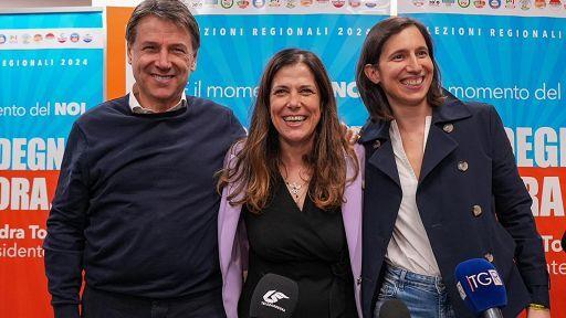 Il campo largo piace e vince M5s-Pd: «L’alternativa c’è»