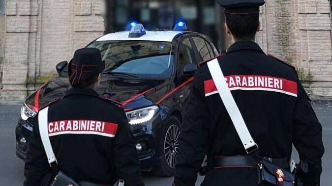 Perseguita un 12enne a scuola e fuori: minorenne denunciato dai carabinieri
