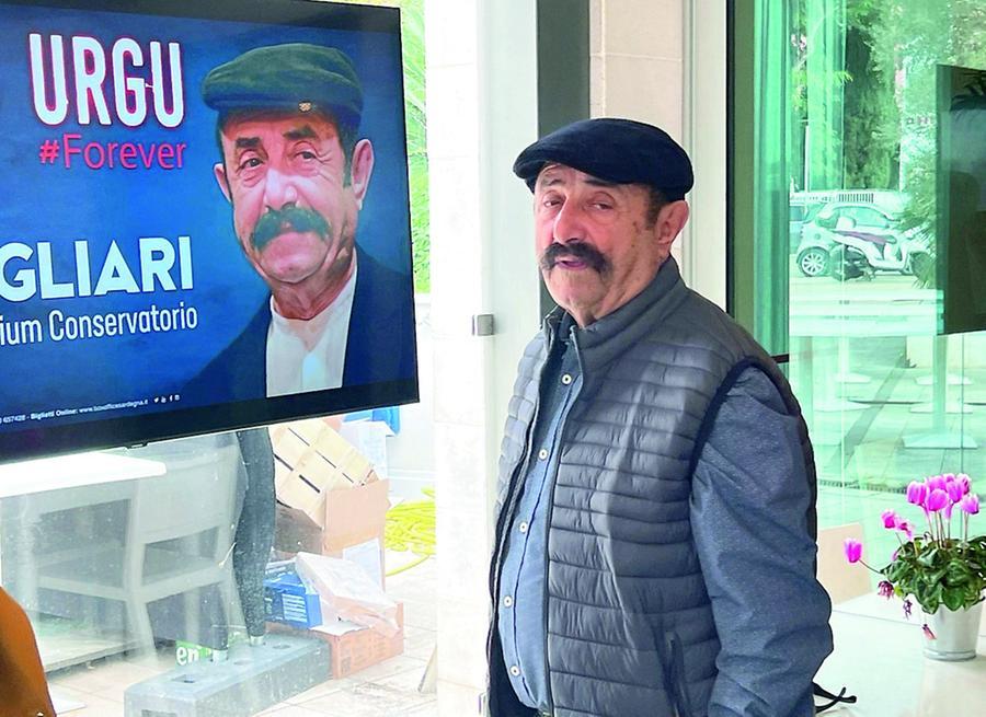 Addio alle scene di Benito Urgu tra storie di vita e barzellette
