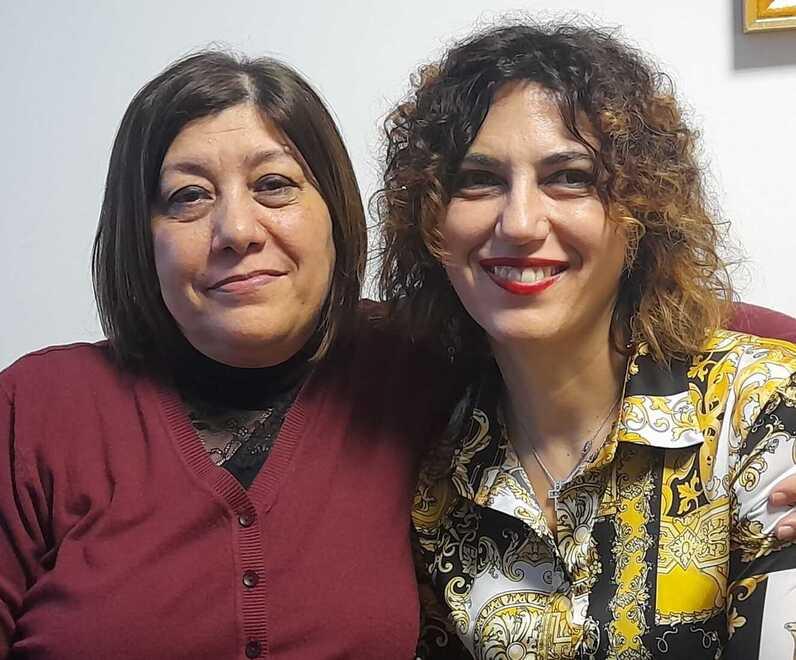 
	Da sinistra l'operatrice Maria Di Francesco e l'avvocata Pina Di Credico

