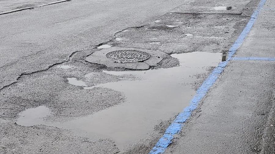 «Strade come groviera vicino allo stadio Mirabello»