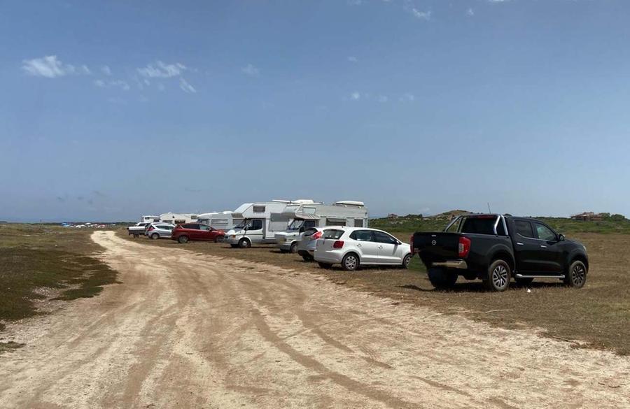 
	La zona di Corrighias con auto e camper in sosta

