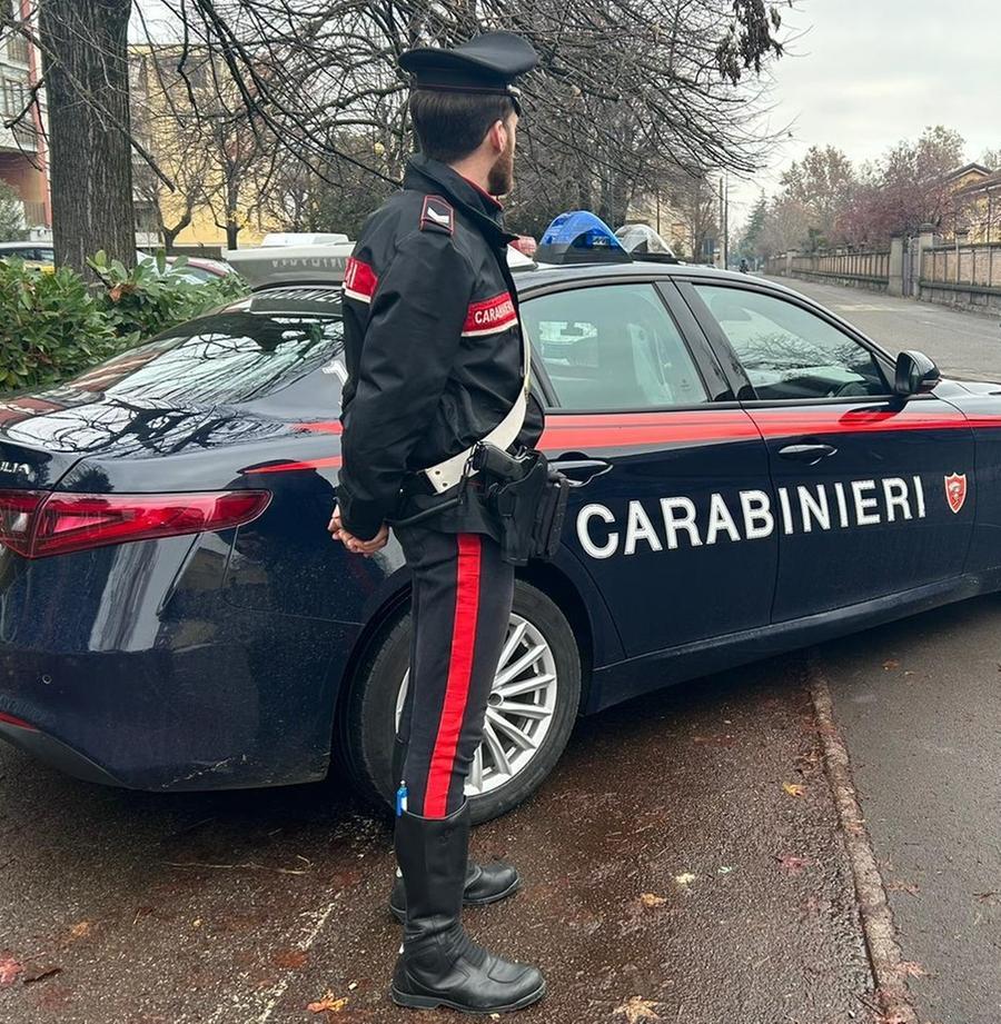 Guastalla: picchia la mamma per avere i soldi per la droga, allontanato da casa