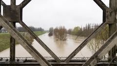 Modena, continua a piovere: chiusi di nuovo i ponti