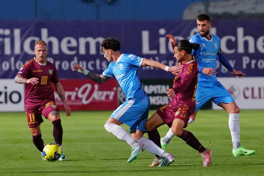 La Carrarese a Pineto bloccata sullo 0-0