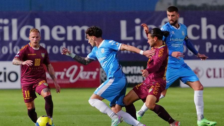 La Carrarese a Pineto bloccata sullo 0-0