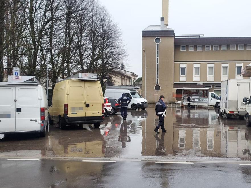 Pistoia, il mercato torna in piazza D’Angela. Ma i residenti restano in trappola