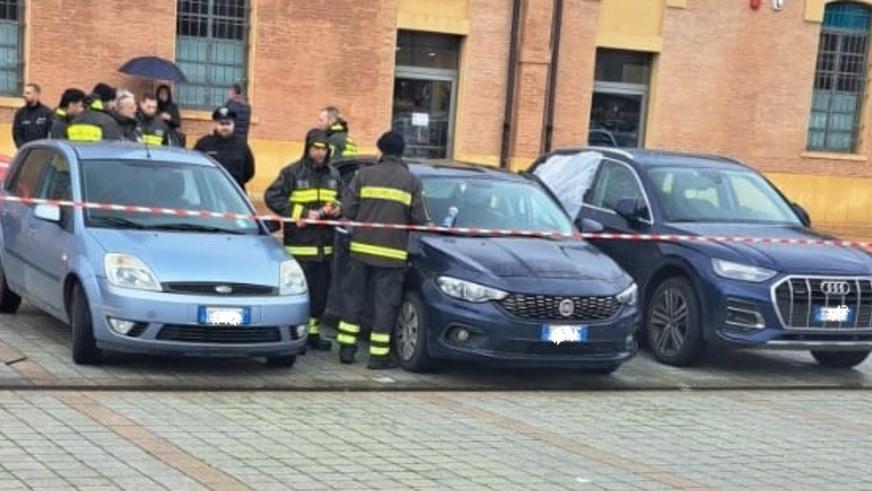 Nonantola, spruzza spray e l’auto esplode: 19enne investito dalle fiamme<br type="_moz" />