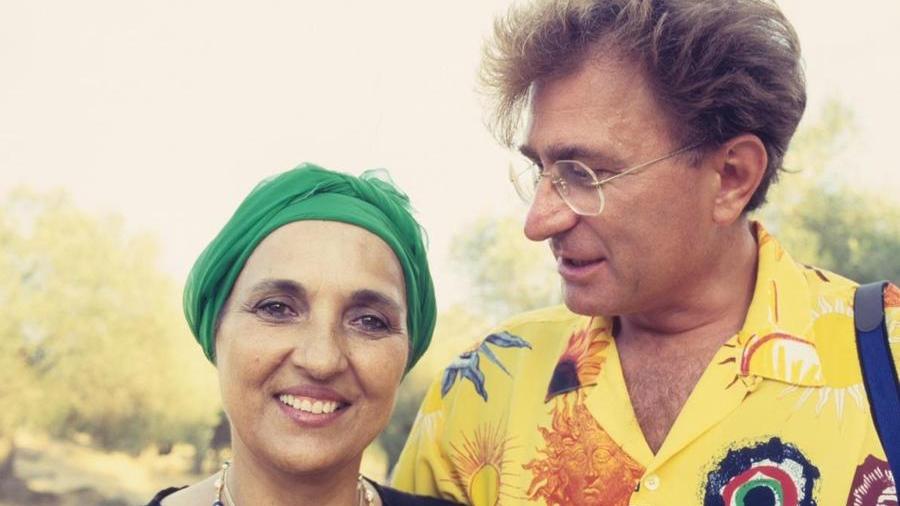 Red Ronnie: «Presi casa nell’isola senza esserci mai stato. Sanremo e i talent uccidono la musica»